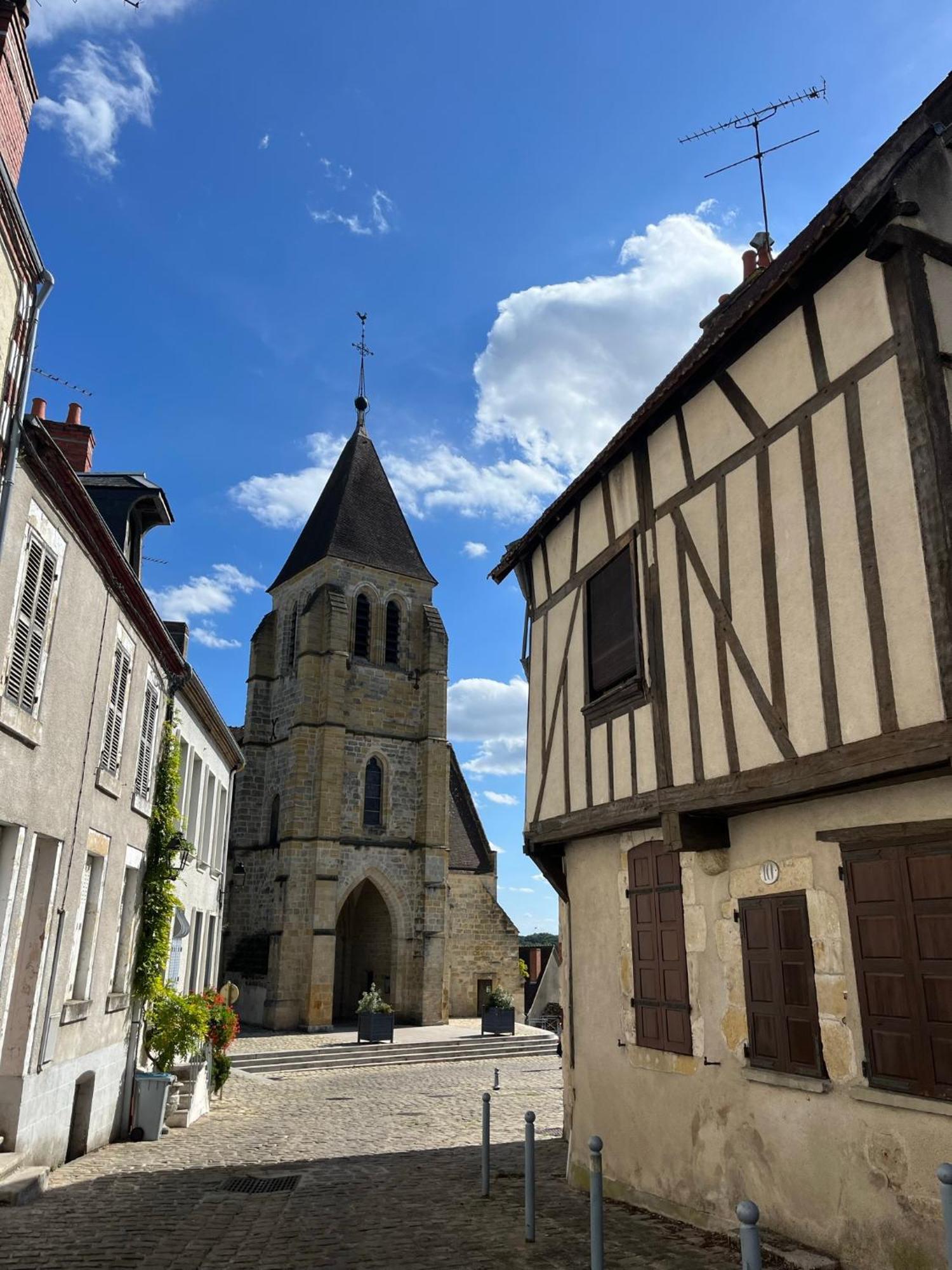 La Confiserie , Vierzon , Proche Gare , Tout Confort ภายนอก รูปภาพ